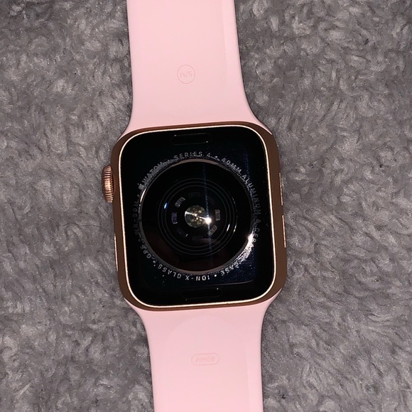 apple watch 4 - Picture 2 of 3